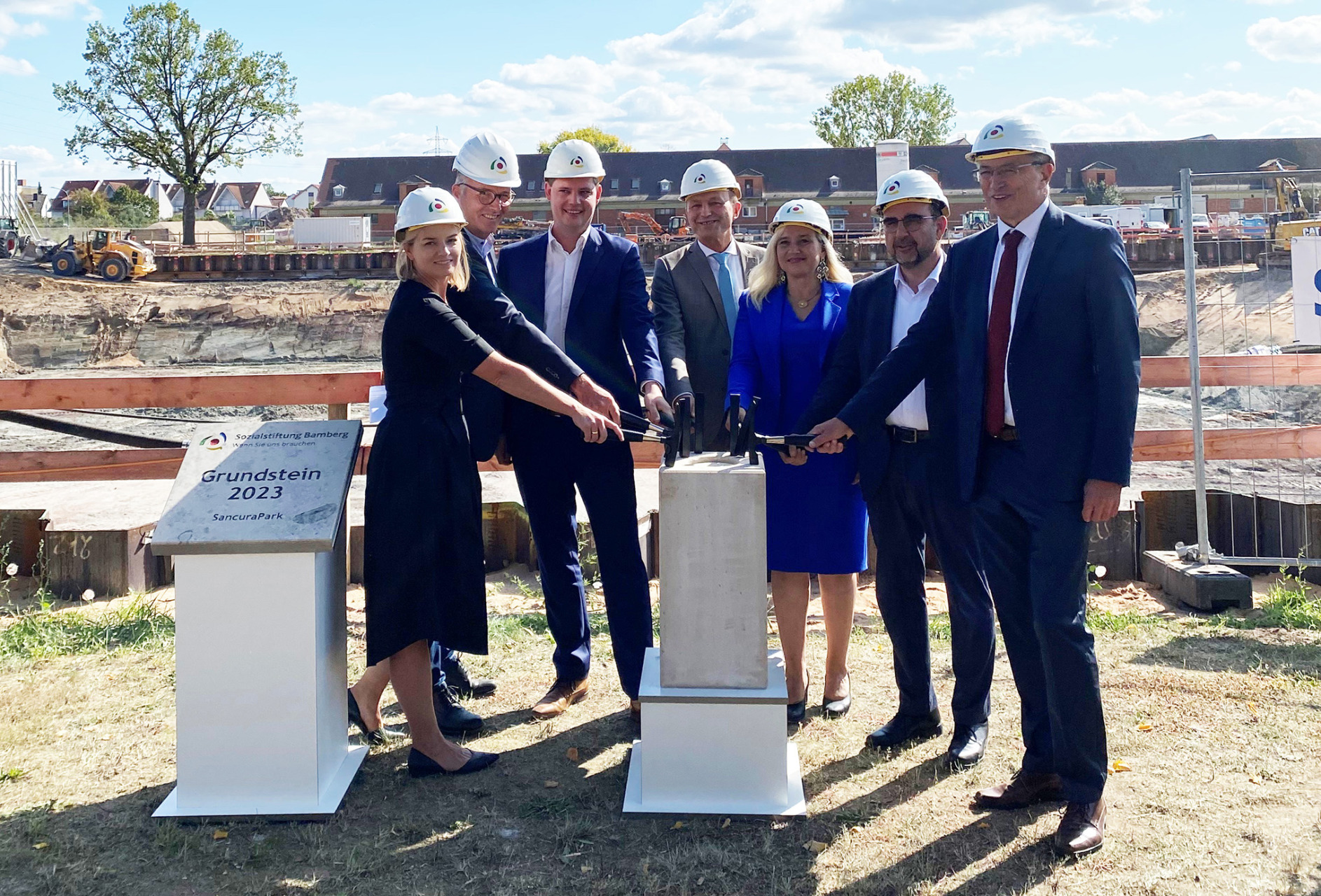 14.09.2023 – Grundsteinlegung des SancuraParks auf dem Lagarde-Campus in Bamberg
